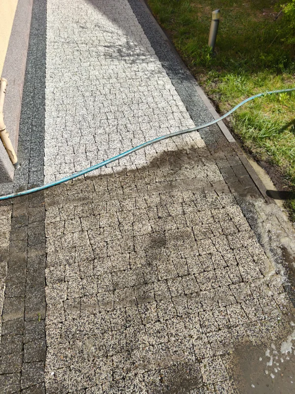 Mycie kostki brukowej przed i po realizacji — TurboMycie.